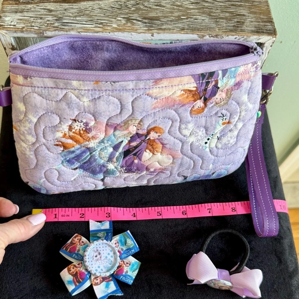 Disney Frozen mini bag and hair accessories